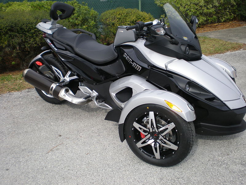 800px Can Am Spyder Roadster